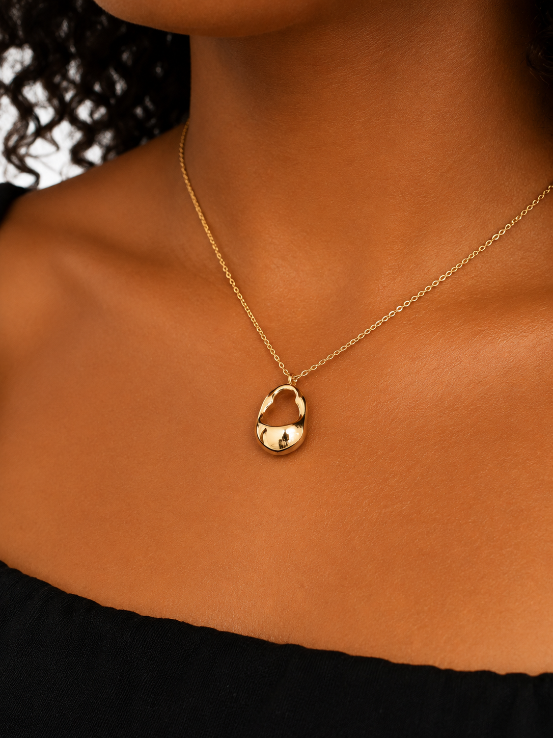 Elia Necklace