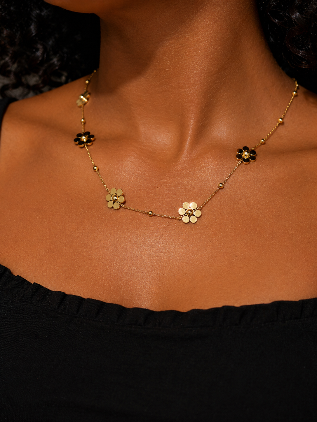 Evora Necklace