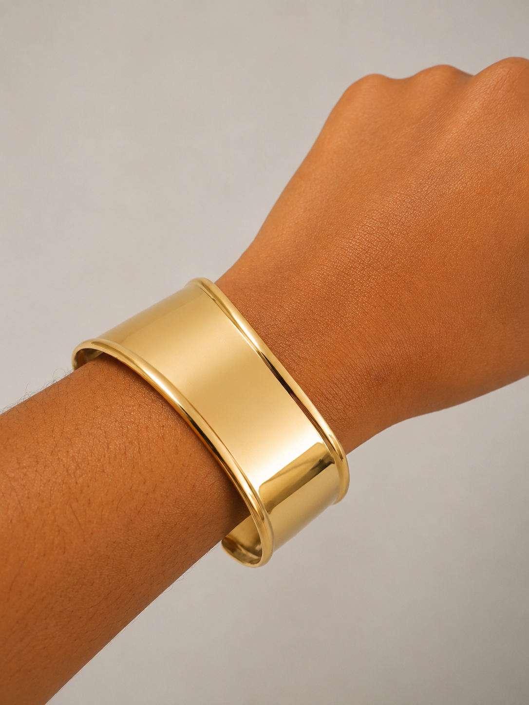 Noemi Gold Cuff