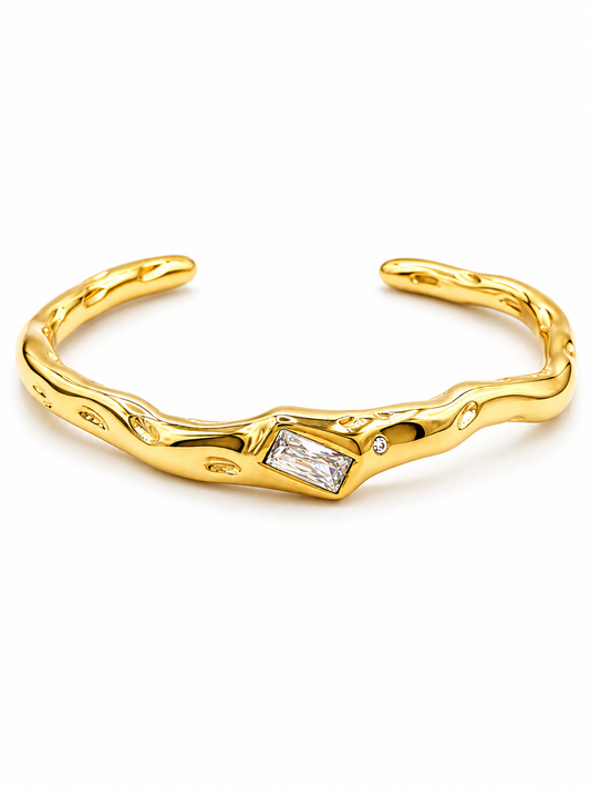 Zafira Cuff White
